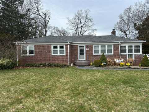 17 Turtle Cove Drive, Southampton, NY 11968