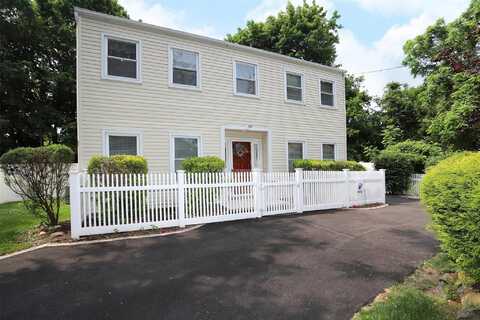 36 Rose Street, Smithtown, NY 11787