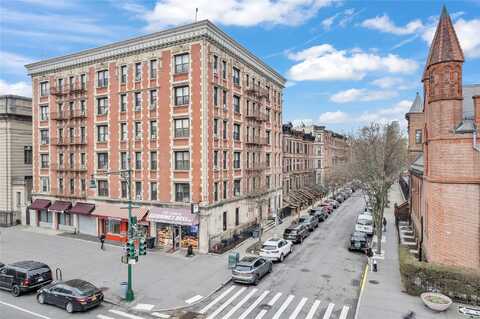 100 W 121 Street, New York (Manhattan), NY 10027