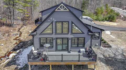 16 Dundee Lane, Bridgton, ME 04009