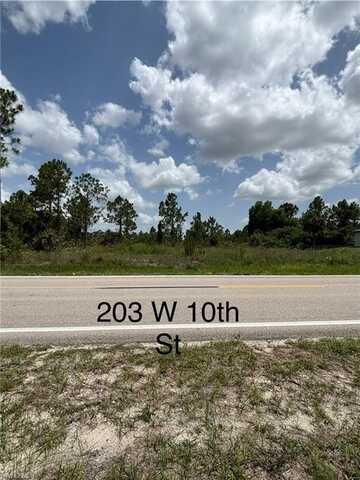203 W 10th, LEHIGH ACRES, FL 33972