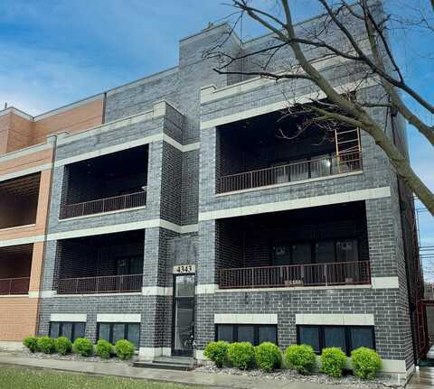 4343 N Richmond Avenue, Chicago, IL 60618