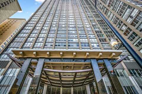 655 W Irving Park Road, Chicago, IL 60613