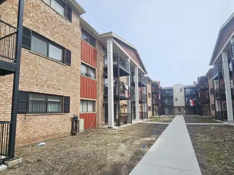 5349 N Delphia Avenue, Chicago, IL 60656