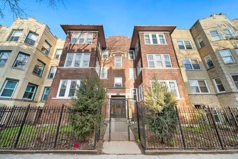 7637 N Bosworth Avenue, Chicago, IL 60626