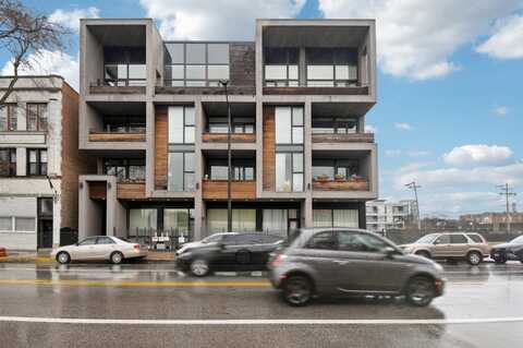 2424 W Chicago Avenue, Chicago, IL 60622
