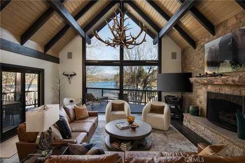27529 W Shore Road, Lake Arrowhead, CA 92352