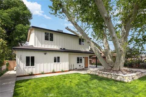 7661 Penfield Avenue, Winnetka, CA 91306