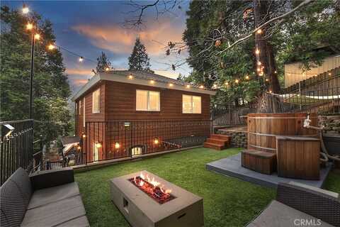 844 Virginia Court, Lake Arrowhead, CA 92352