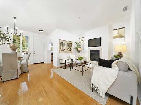 22 Snapdragon Street, Ladera Ranch, CA 92694