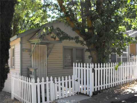 411 Tetley Lane, Crestline, CA 92325