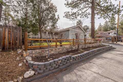 377 Sites Way, Big Bear City, CA 92314