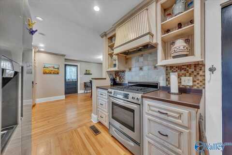 1228 W Market Street, Athens, AL 35611