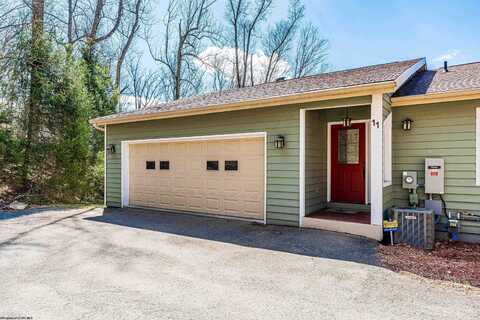 11 Mont Chateau Estates, Morgantown, WV 26508