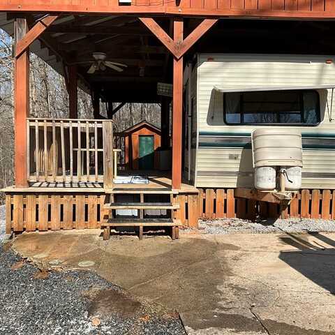 329 6th Street, Ellijay, GA 30540
