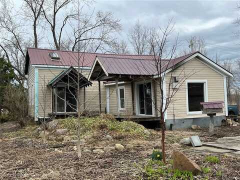6232 Weaver Road, Conneaut, OH 44030