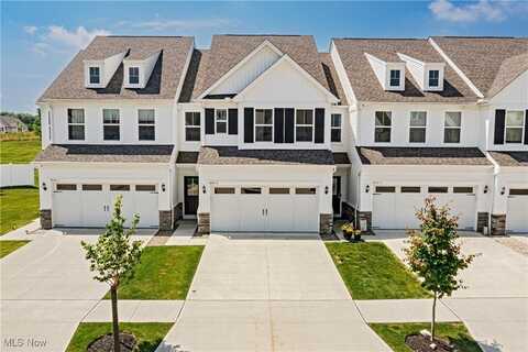 855-2 Dipper Lane, Aurora, OH 44202