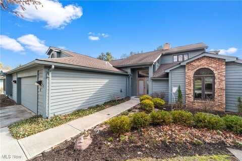 4 Stratford Court, Beachwood, OH 44122