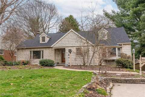 5929 Island Drive NW, Canton, OH 44718