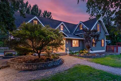 903 KING ST, CHEWELAH, WA 99109