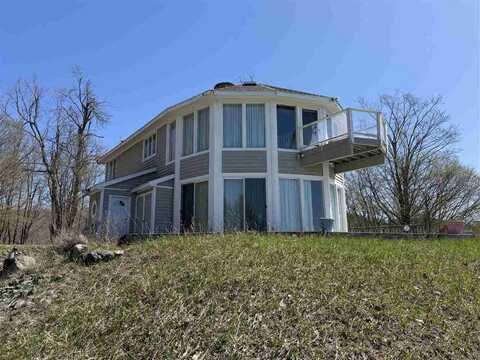 1323 Charlevoix, Boyne City, MI 49712