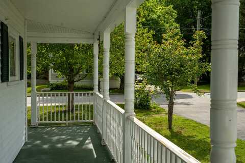 38 Pollard Street, Conway, NH 03818
