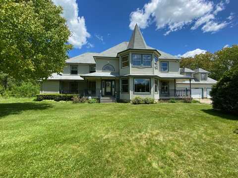 103 Renshaw Road, Weare, NH 03281