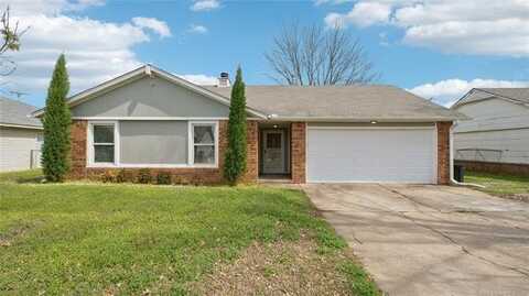 313 S Fairfax Avenue, Skiatook, OK 74070