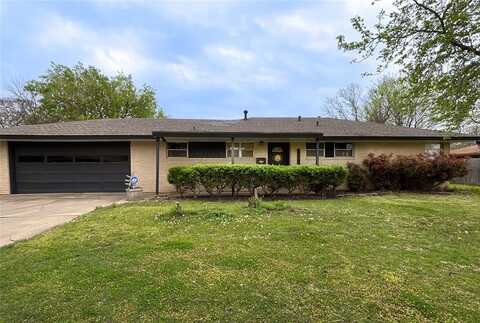 1720 Essex Street, Ardmore, OK 73401