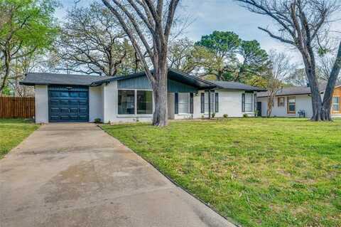 2017 Ravinia Drive, Arlington, TX 76012