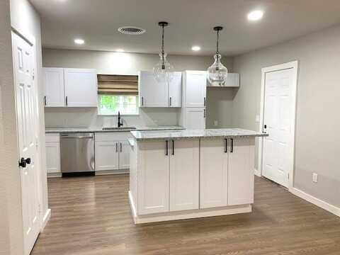 1406 Morse Street, Commerce, TX 75428