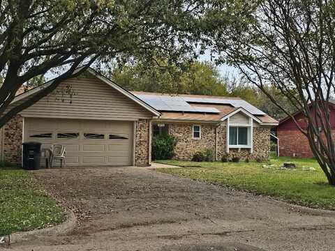 2012 Pebblecreek Drive, Cleburne, TX 76033