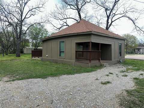 1711 Oriental Street, Bonham, TX 75418