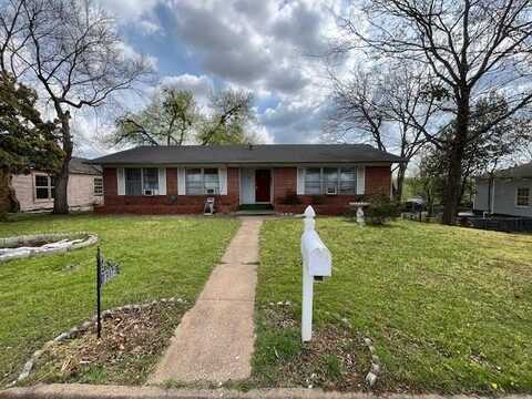 1316 W Chestnut Street, Denison, TX 75020