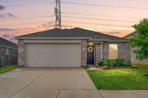 4449 Greenham Lane, Fort Worth, TX 76036