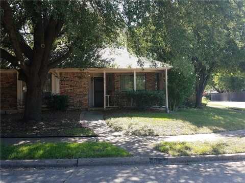 715 Penn Place, Cedar Hill, TX 75104