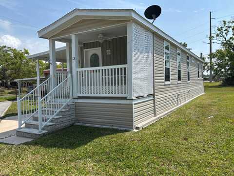 925 301 Blvd E, Bradenton, FL 34203