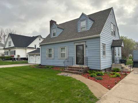325 S Main St, Paullina, IA 51046