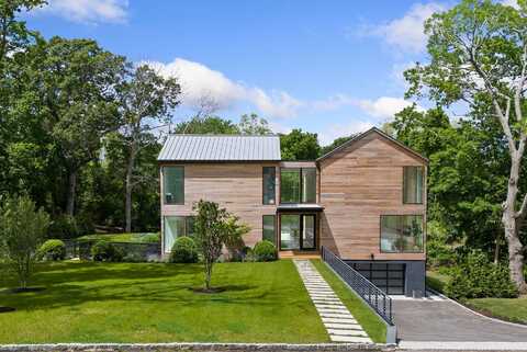 1739 Millstone Road, Sag Harbor, NY 11963