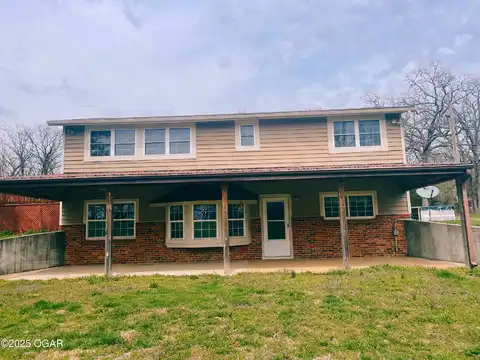 1612 Co Rd 150, Carthage, MO 64836