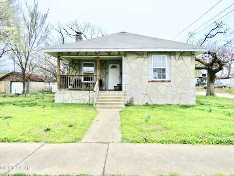 1323 E Broadway Street, Joplin, MO 64801