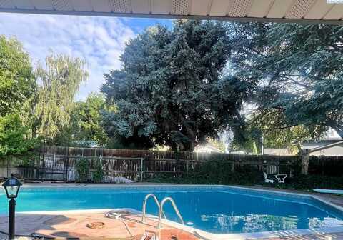 1815 McMurray Avenue, Richland, WA 99354
