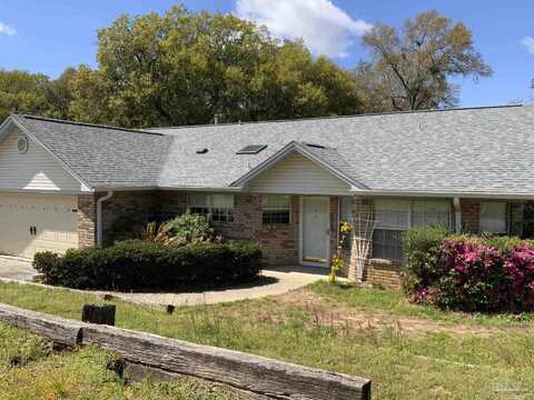 3901 Deerwood Cir, Pace, FL 32571