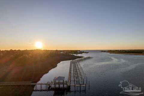 13746 Osprey Dr, Pensacola, FL 32507