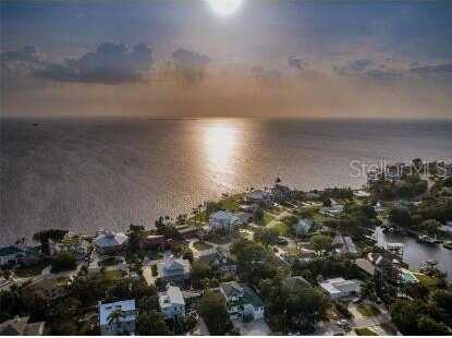 134 CARLYLE DRIVE, PALM HARBOR, FL 34683
