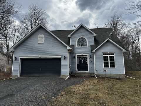 5308 Apache Trail, Tobyhanna, PA 18466