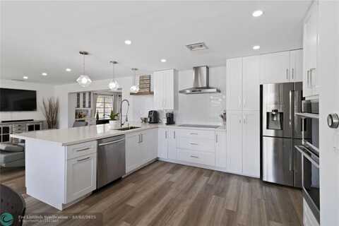 1703 NE 24th St, Wilton Manors, FL 33305