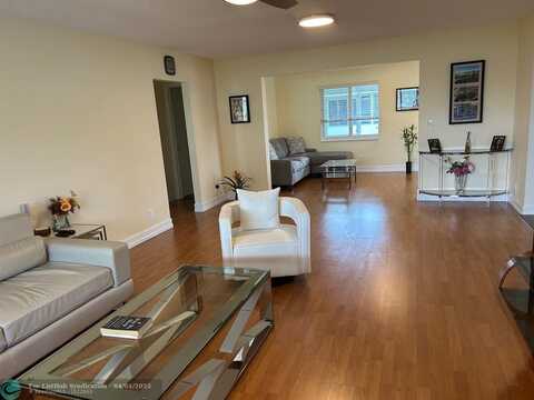 8740 NW 15th Ct, Plantation, FL 33322