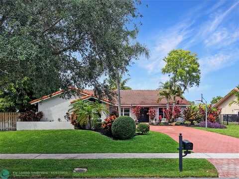 9761 NW 15th St, Plantation, FL 33322