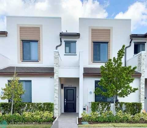 21108 NE 8th Ave, Miami, FL 33179